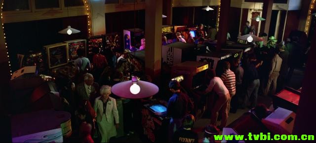 电子世界争霸战.TRON.1982.1080p.BluRay.X264-AMIABLE