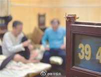 男童高空抛砖砸死路人 被告律师称死者也有错