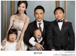 大学生街头那啥 惊吓路人